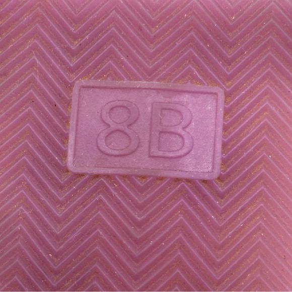 Tory Burch Bubble Jelly Sandals. Size 8 - Picture 9 of 9